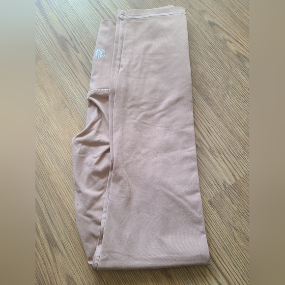 Light Pink TYC leggings - Picture 2 of 2